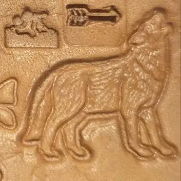 Wolf (R)