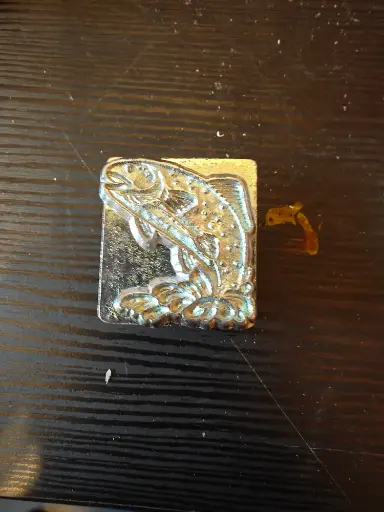Fish (R)
